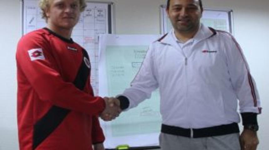 Gen&ccedil;lerbirliği'nin Yeni &lsquo;gladyat&ouml;r&uuml;&rsquo; Vlemınckx