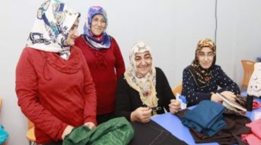 Gebzeli Kadınların Yeni G&ouml;zdesi Gesmek Kursları