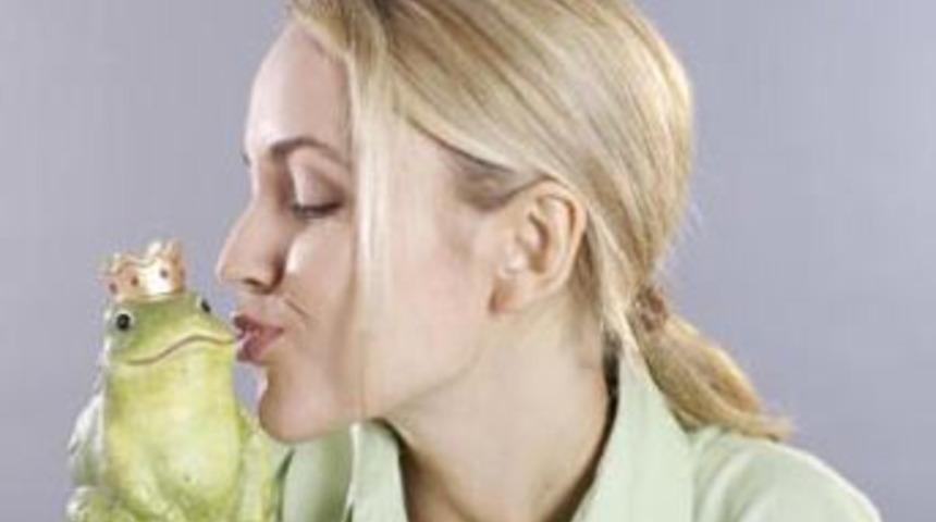 Tarihe ge&ccedil;en &ouml;p&uuml;şmeler!