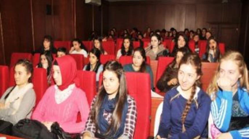 Başkan Doğan&rsquo;dan Gen&ccedil;lere Tavsiyeler