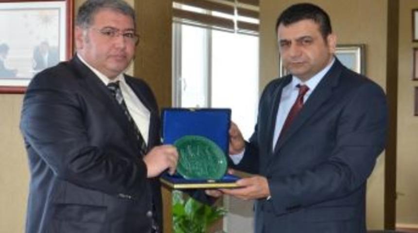 Tahtacı T&uuml;rkmenleri Rekt&ouml;r La&ccedil;iner'i Ziyaret Etti