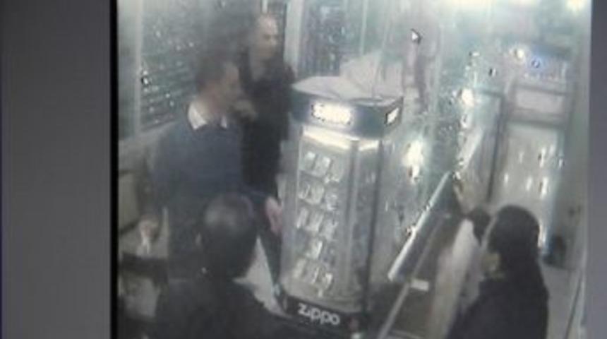 Hatay&rsquo;da Alman Askerlerinin Başına &Ccedil;uval Ge&ccedil;irilmesi