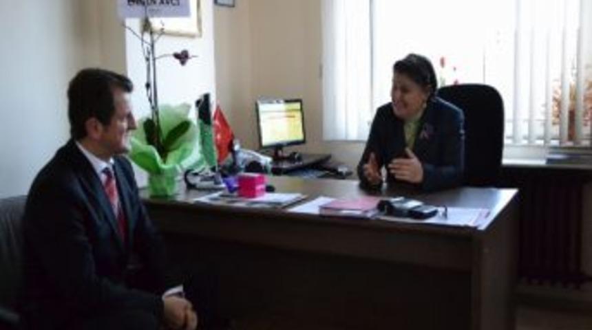 Kaymakamdan Yeni N&uuml;fus M&uuml;diresine Ziyaret