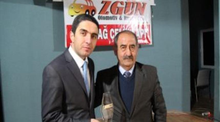 Milletvekili Ağbaba'ya Plaket