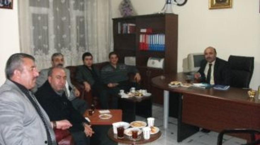 Kars Sağlık M&uuml;d&uuml;r&uuml; Dr Hasan Tuncer&rsquo;den T&uuml;rk Sağlık-sen Sendikasına Nezaket Ziyareti