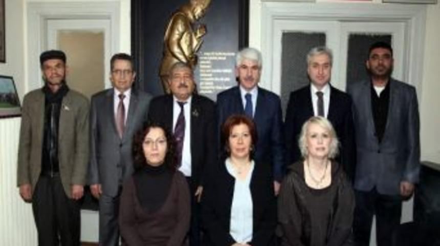 Başkan Sakallı&rsquo;dan T&uuml;rkiye Harp Mal&uuml;l&uuml; Gaziler Şehit Dul Ve Yetimleri Derneği&rsquo;ne Ziyaret