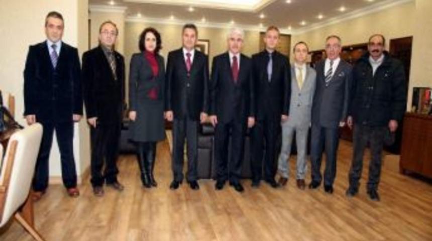 Eskişehir-s&uuml;caattin Veli K&uuml;lt&uuml;r Ve Tanıtma Derneği&rsquo;nden Başkan Sakallı&rsquo;ya Ziyaret