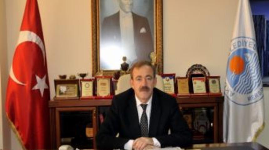 Başkan T&uuml;rk Uğur Mumcu'yu Unutmadı