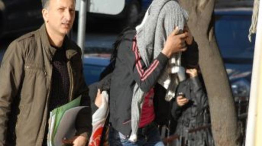 Evden Hırsızlık Zanlısı Kızlar Yakalandı