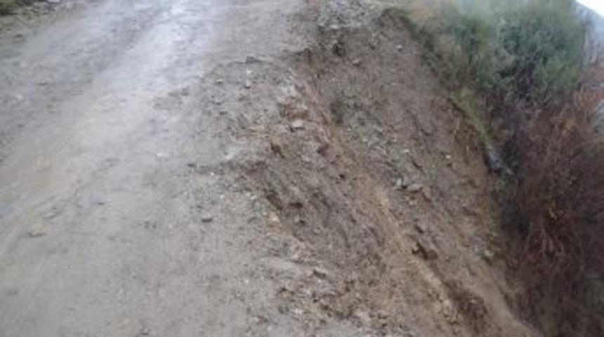 Nazilli&rsquo;de Trafik Kazası; 1 &Ouml;l&uuml;, 2 Yaralı