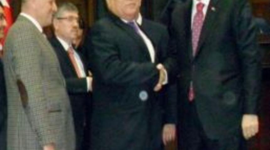 Başkan Şenkal&rsquo;ın Rozetini Başbakan Taktı