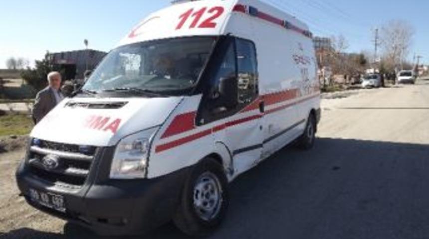 Malkara&rsquo;da Hasta Taşıyan Ambulans Kaza Yaptı