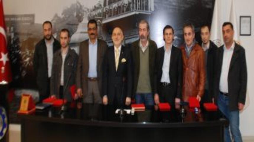 &Ccedil;arşamba TSO&rsquo;dan Basın Mensuplarına Plaket