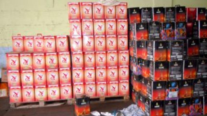 Denizli&rsquo;de 10 Bin Litre Ka&ccedil;ak Madeni Yağ Ele Ge&ccedil;irildi