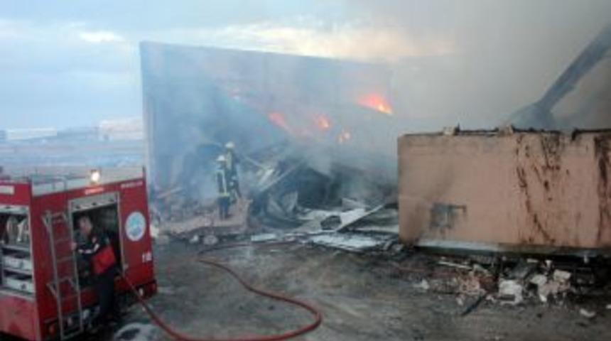 Kayseri&rsquo;de Bir G&uuml;n Arayla Ikinci Fabrika Yangını