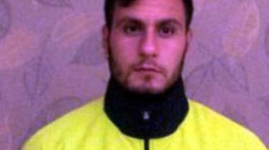 Yedek kaleci, kaptanını bı&ccedil;akladı