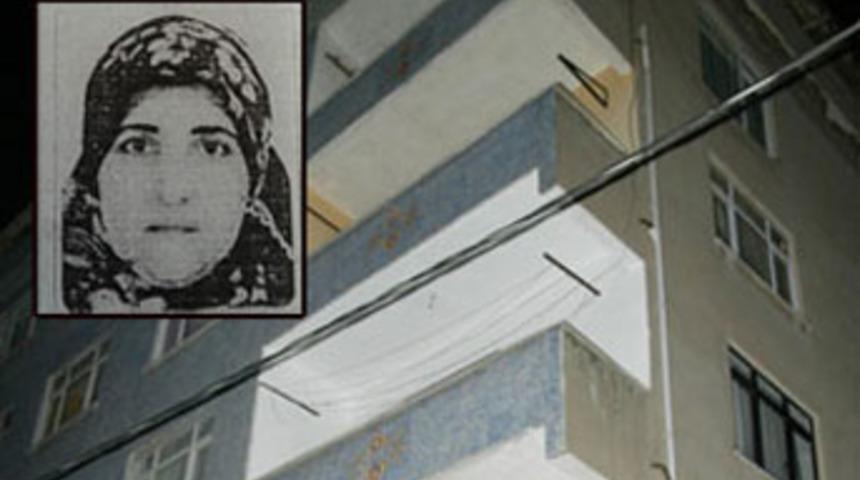 Tartıştığı eşini 11 yerinden bı&ccedil;akladı