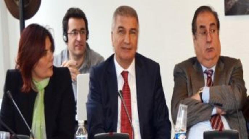 Aydın Belediye Başkanı &Ccedil;er&ccedil;ioğlu Paris&rsquo;te