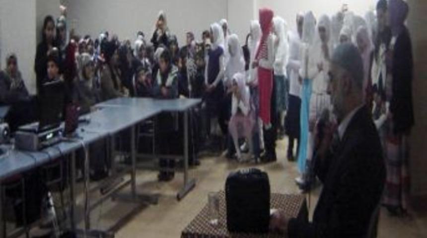 Okuma Merkezinde Mevlid Programı D&uuml;zenlendi