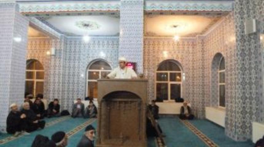 Pasinler İl&ccedil;esinde Mevlid Kandili Dolayısıyla İl&ccedil;e M&uuml;ft&uuml;l&uuml;ğ&uuml;&rsquo;nce Mevlid-i Şerif Okutuldu