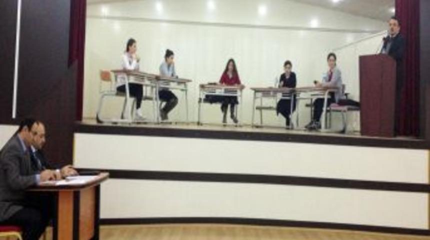 &Ouml;ğrenciler Felsefede Yarıştı