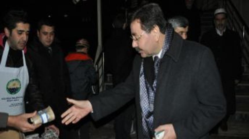 G&ouml;lbaşı&rsquo;nda Kandil Gecesi Kur&rsquo;an Kursu A&ccedil;ılışı