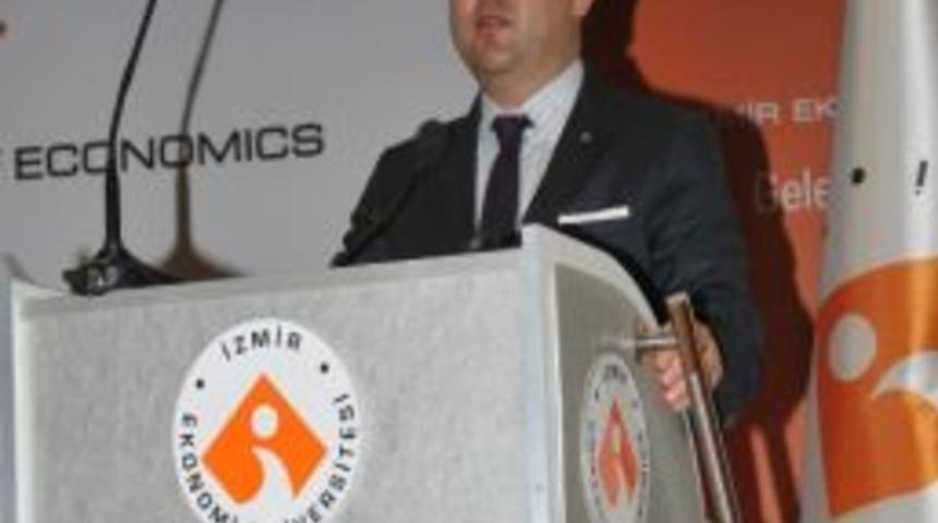 İzmir İş D&uuml;nyası, Gen&ccedil; Girişimcilerle Yeniden Şekilleniyor