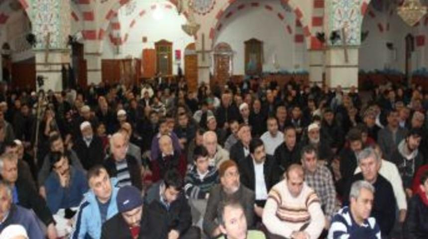 El M&uuml;belliğ Temalı Kandil Kutlaması