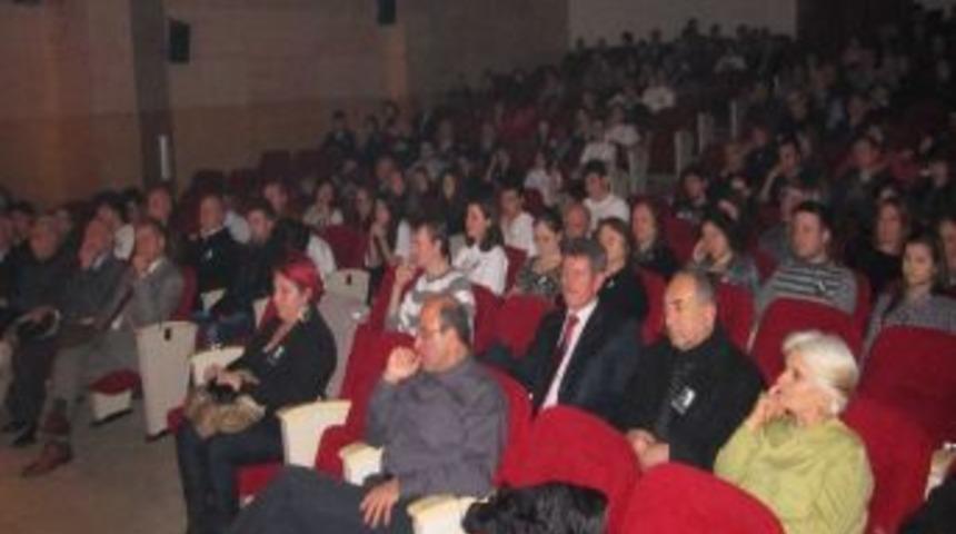 Demokrasi Şehitleri L&uuml;leburgaz&rsquo;da Anıldı