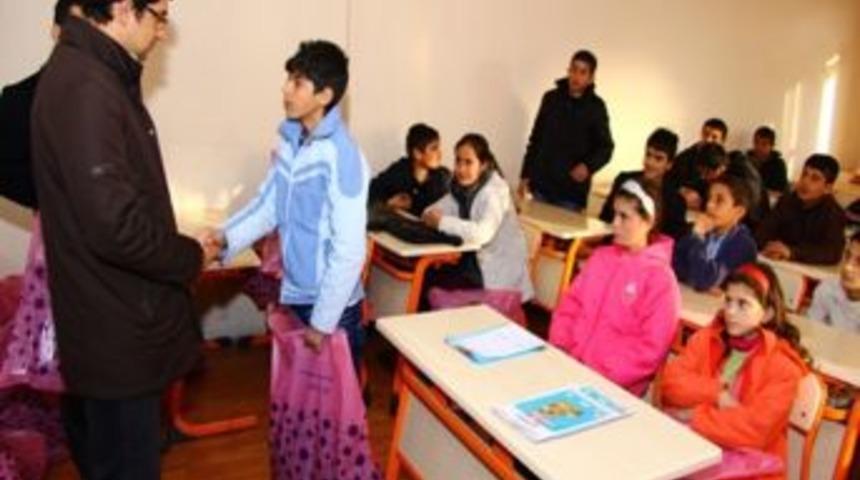 Kaymakam Baran&rsquo;dan Eğitime Destek