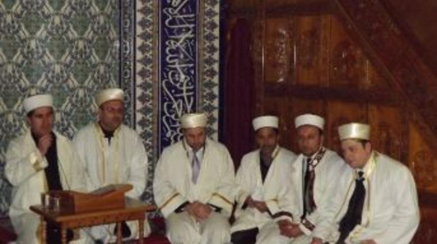 Mevlid Kandili &Ccedil;oşkuyla Kutlandı