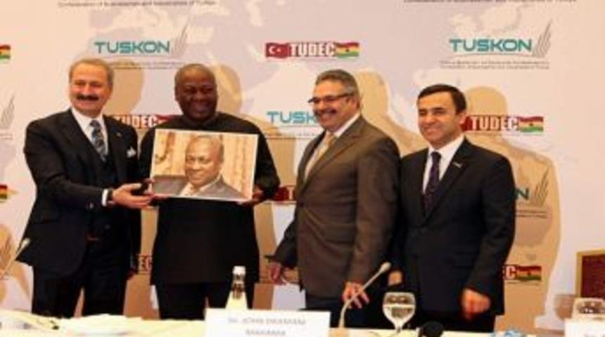 Umpaş Seramik&rsquo;ten Gana Cumhurbaşkanı&rsquo;na &Ouml;zel Hediye