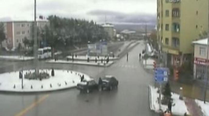 Erzurum'da Trafik Kazaları Mobese'ye Takıldı