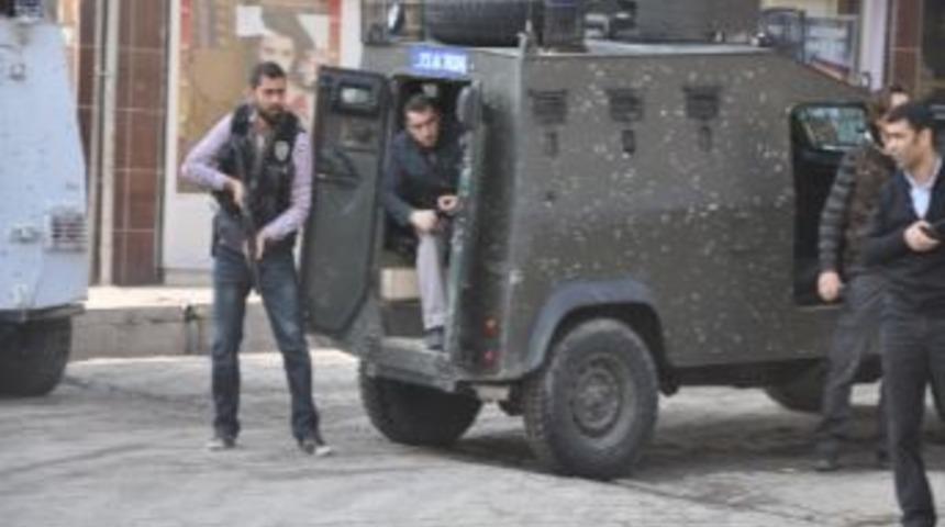 İzinsiz Y&uuml;r&uuml;y&uuml;şe Polis M&uuml;dahalesi