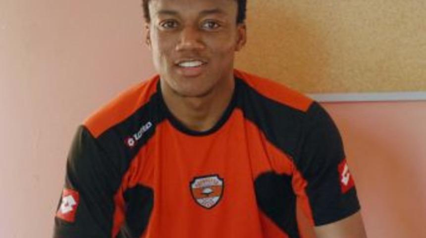 Adanasporlu Nwogbo: En B&uuml;y&uuml;k Hayalim Şampiyonluk