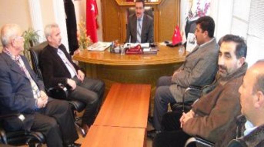 Par&ccedil;ikanlılar Derneği&rsquo;nden Ak Parti&rsquo;ye Ziyaret