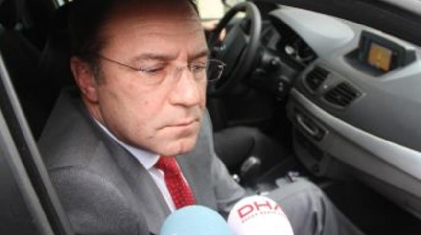 Galatasaray Kul&uuml;b&uuml; Başkan Yardımcısı &Ouml;zt&uuml;rk: &ldquo;otel Tartışmaları L&uuml;zumsuz&rdquo;