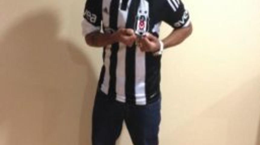 Dentinho Beşiktaş Forması Giydi