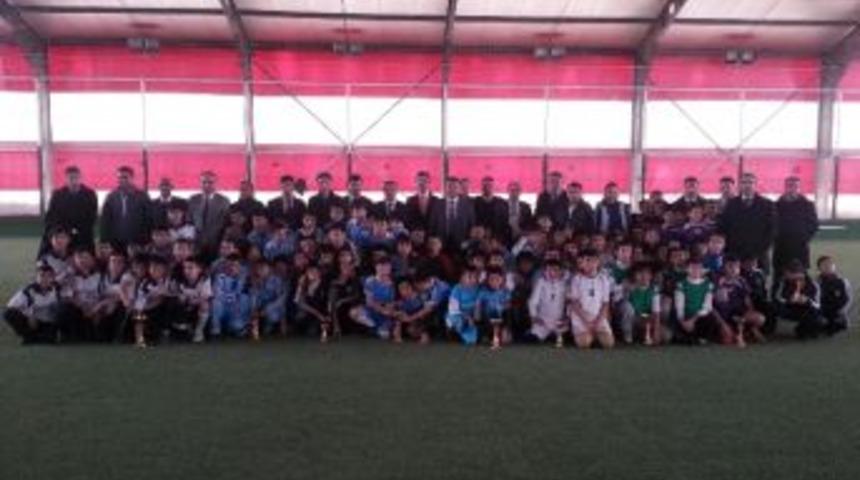 K&uuml;&ccedil;&uuml;kler Futbol Turnuvası Sona Erdi