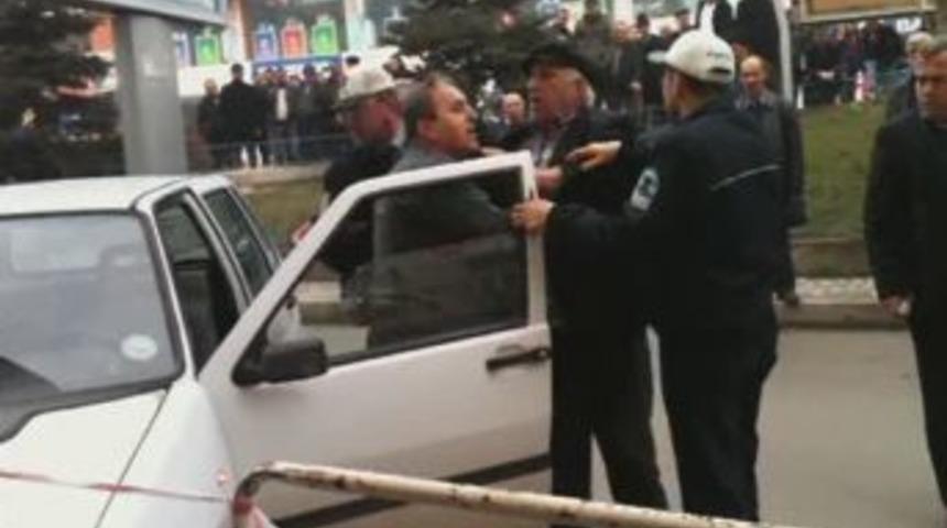 Polisin Uyarısına Sinirlenip K&uuml;f&uuml;rler Eden S&uuml;r&uuml;c&uuml;ye G&ouml;zaltı