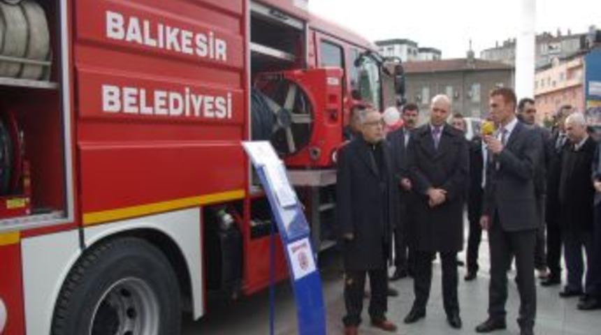 Balıkesir İtfaiyesi &Uuml;&ccedil; Yeni Ara&ccedil; Aldı