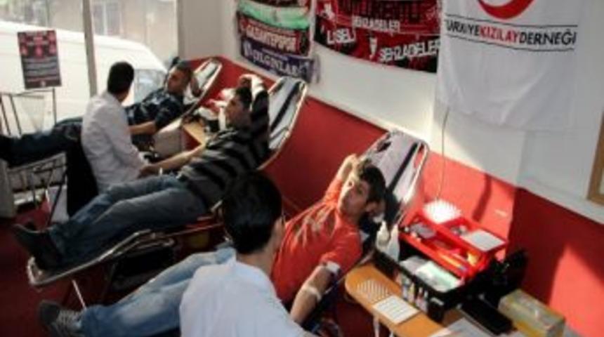 Taraftarlardan Kan Bağışı