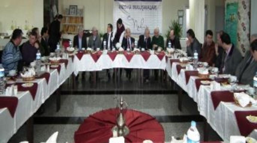 Yoncalı, Nehir Termal&rsquo;deki &ldquo;medya Buluşmaları&rdquo;nda Masaya Yatırıldı