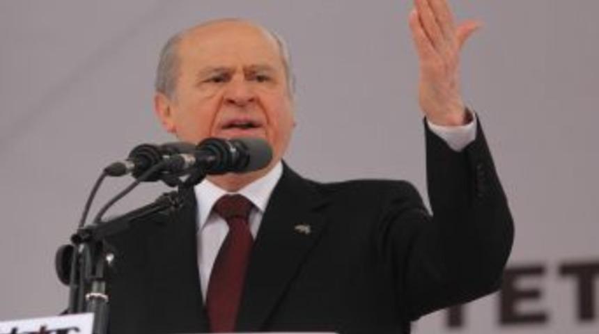 Bah&ccedil;eli: PKK Merdiven Tırmanırken, T&uuml;rkiye Basamak Basamak Aşağı Iniyor