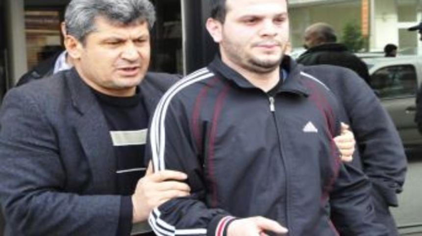 Tartıştığı Amcasını &Ouml;ld&uuml;rd&uuml;