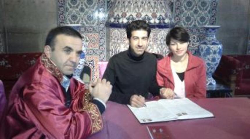 Nevşehir&rsquo;de Ge&ccedil;en Yıl 10 &Uuml;lkeden 39 &Ccedil;ift Evlendi