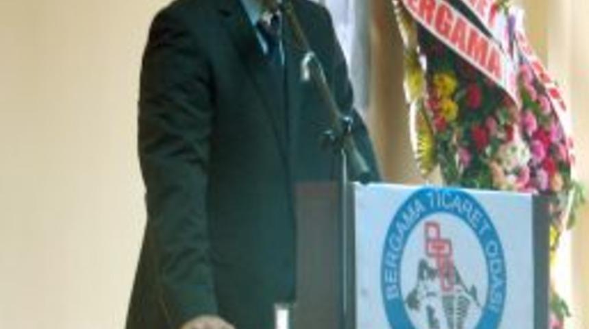 Bergama&rsquo;da B&uuml;y&uuml;kşehir Kanunu Anlatıldı