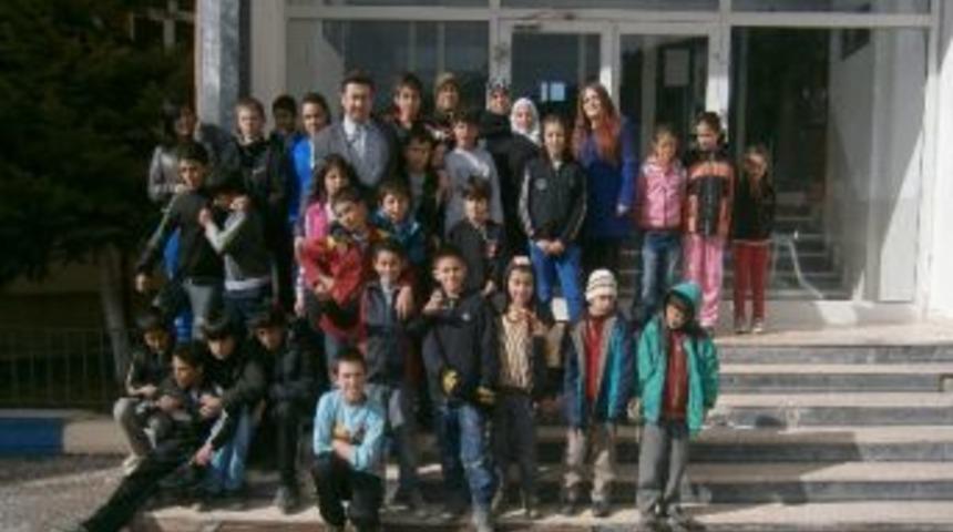 Yatılı İlkokul &Ouml;ğrencilerine Anne Sevgisini Verecekler