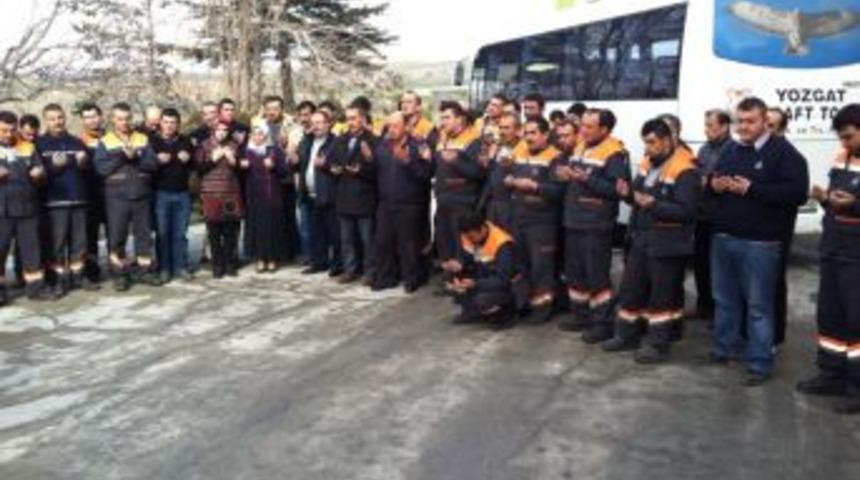 Hayırsever Iş Adamı 150 Iş&ccedil;isini Umreye G&ouml;nderiyor