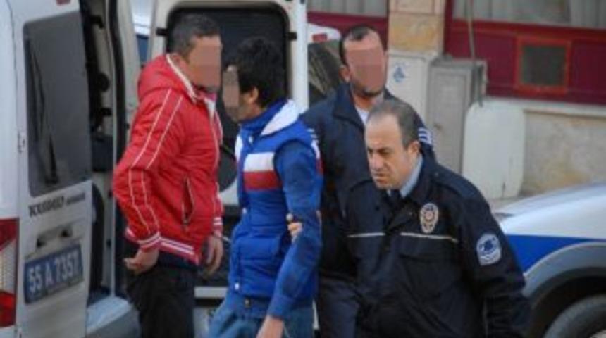 Bı&ccedil;akla Yaralamaya 3 G&ouml;zaltı